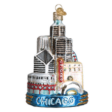 Load image into Gallery viewer, OLD WORLD CHRISTMAS CHICAGO THE WINDY CITY GLASS CHRISTMAS ORNAMENT 20091