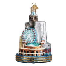 Load image into Gallery viewer, OLD WORLD CHRISTMAS CHICAGO THE WINDY CITY GLASS CHRISTMAS ORNAMENT 20091