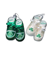 Load image into Gallery viewer, KURT ADLER NOBLE GEMS SET OF 2 IRISH BABY SHOES 1st XMAS GLASS ORNAMENTS NB0828