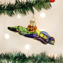 Load image into Gallery viewer, OLD WORLD CHRISTMAS SCUBA DIVER NAUTICAL SPORT GLASS CHRISTMAS ORNAMENT 24146