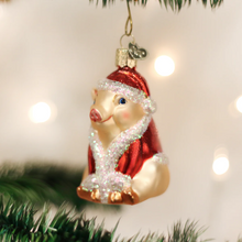 Load image into Gallery viewer, OLD WORLD CHRISTMAS CHRISTMAS HAM PIG FARM ANIMAL GLASS CHRISTMAS ORNAMENT 12130