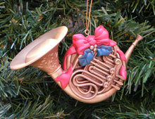 Load image into Gallery viewer, KSA VINTAGE 1995 MERRY MELODY FRENCH HORN MUSICAL CHRISTMAS ORNAMENT