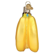 Load image into Gallery viewer, OLD WORLD CHRISTMAS BUNCH OF BANANAS GLASS CHRISTMAS ORNAMENT 28133
