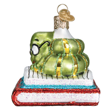 Load image into Gallery viewer, OLD WORLD CHRISTMAS BOOKWORM "AVID READER" CHRISTMAS ORNAMENT 12514

