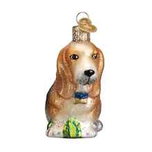 Load image into Gallery viewer, OLD WORLD CHRISTMAS BASSET HOUND FLOPPY EARS DOG CHRISTMAS ORNAMENT 12473
