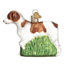 Load image into Gallery viewer, OLD WORLD CHRISTMAS BRITTANY SPANIEL GLASS CHRISTMAS ORNAMENT 12330
