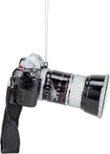 Load image into Gallery viewer, KURT ADLER 2.25" GLASS CAMERA w/ZOOM LENS &amp; STRAP CHRISTMAS ORNAMENT TD1746
